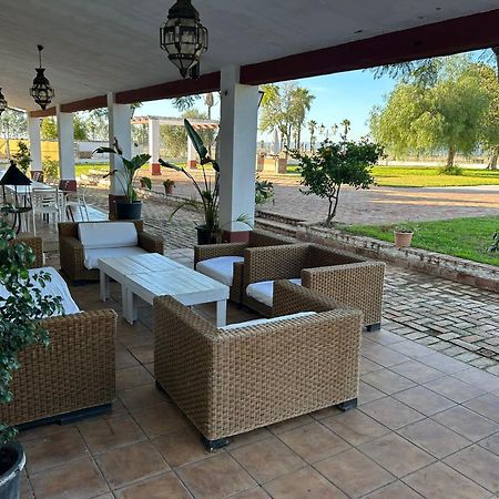 Cortijo La Amazona Villa Sevilla Exteriör bild