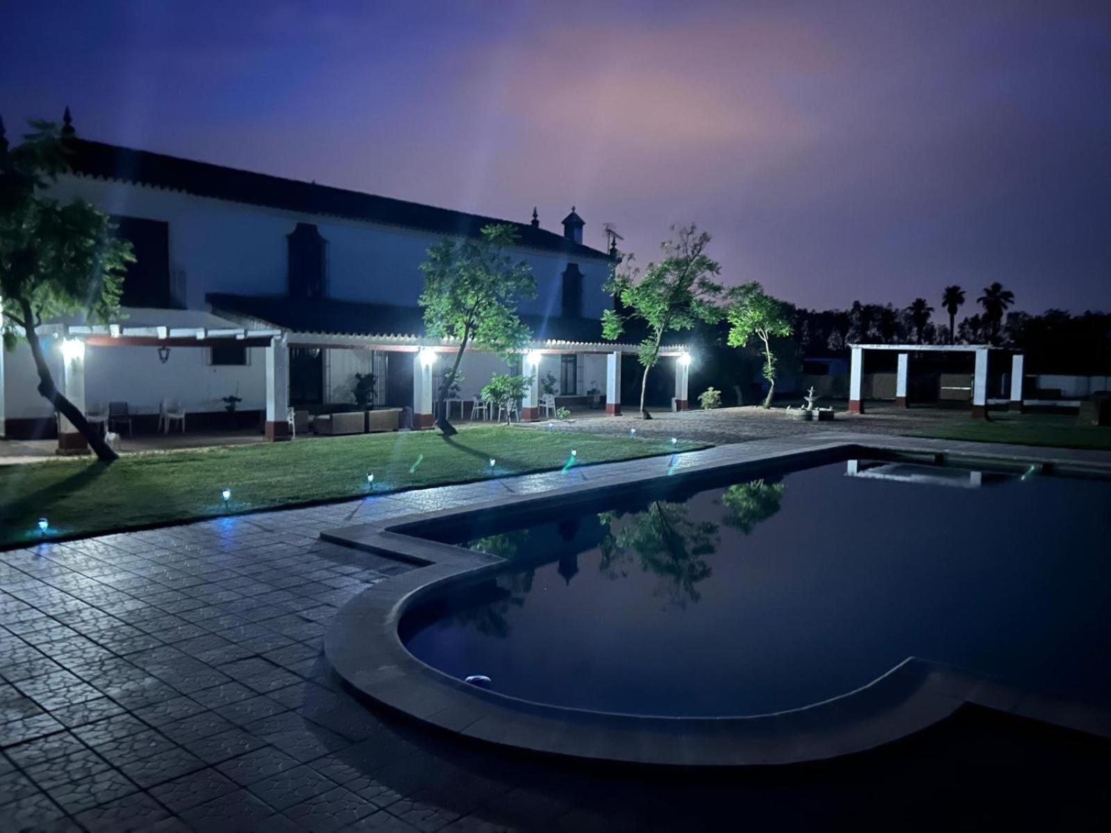 Cortijo La Amazona Villa Sevilla Exteriör bild